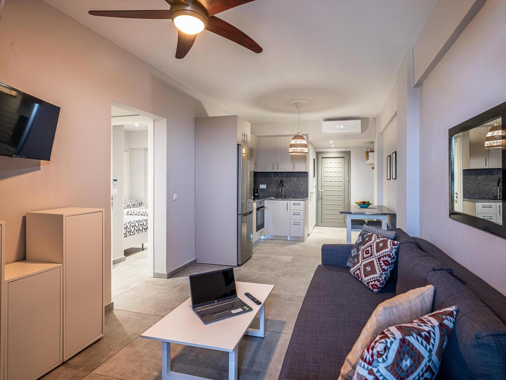 Evalia Apartments Hersonissos  Bagian luar foto